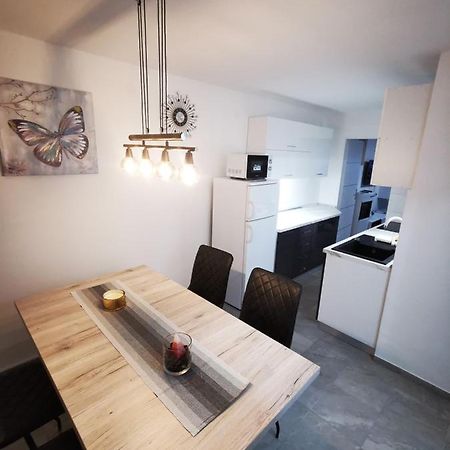 Ema Studio Apartman Karlovac Zewnętrze zdjęcie