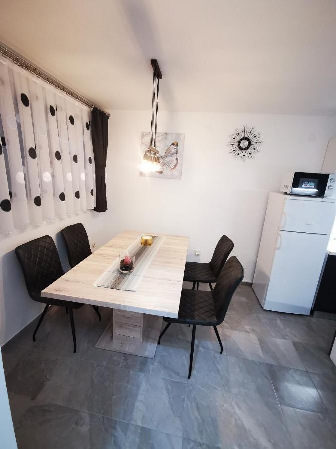 Ema Studio Apartman Karlovac Zewnętrze zdjęcie