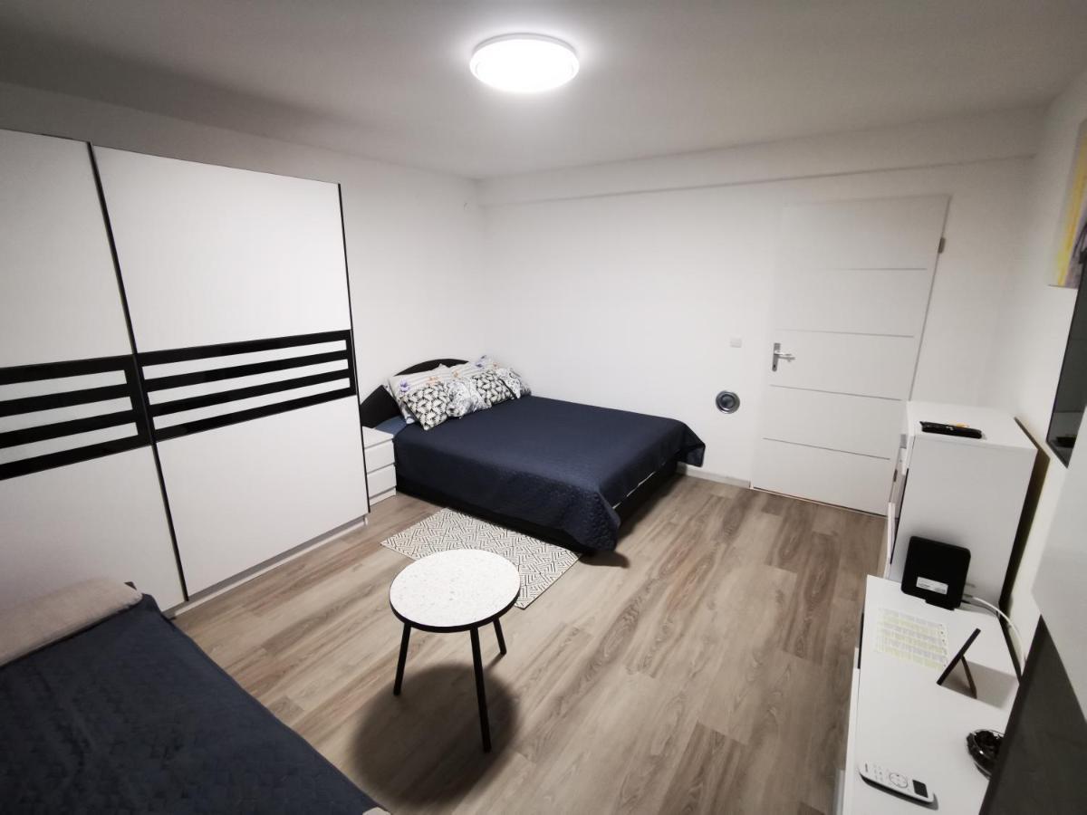 Ema Studio Apartman Karlovac Zewnętrze zdjęcie